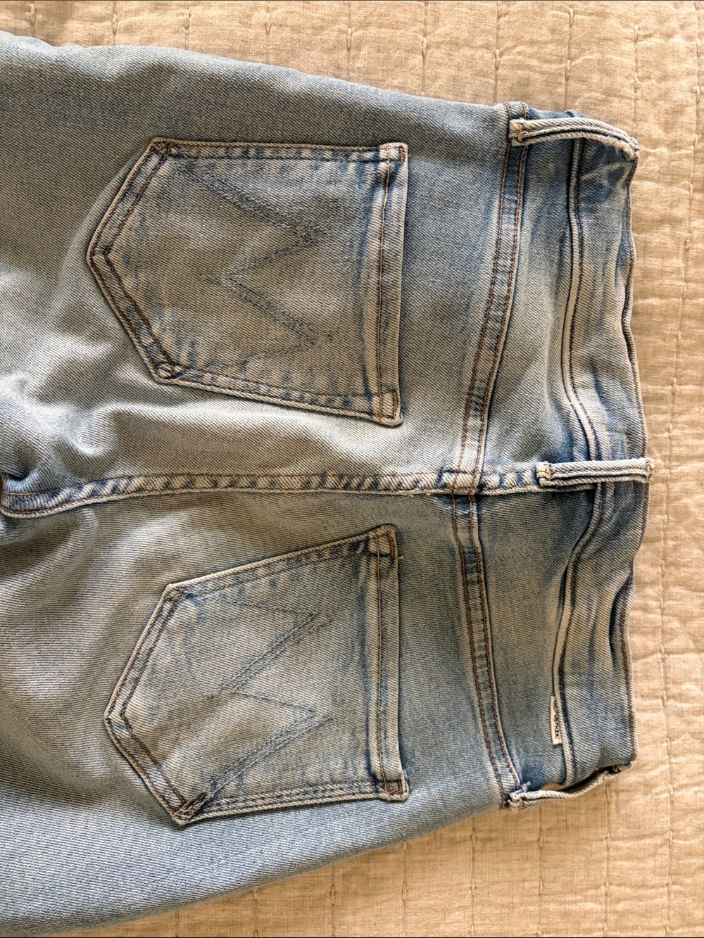 MOTHER The Mid Rise Dazzler Ankle Fray Jeans - Picture 5 of 7